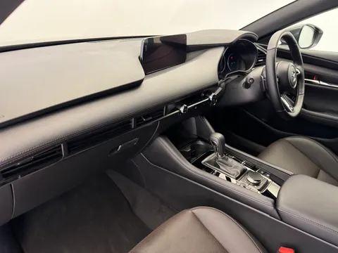 DY26CHC Mazda Mazda3 2.5 e-Skyactiv G MHEV [140] Takumi 5dr Auto Thumbnail #14