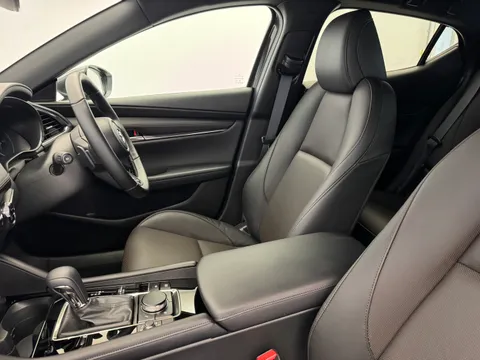 DY26CHC Mazda Mazda3 2.5 e-Skyactiv G MHEV [140] Takumi 5dr Auto Thumbnail #15
