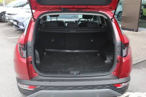 DE23VRK Hyundai Tucson 1.6 TGDi Premium 5dr 2WD Thumbnail #8