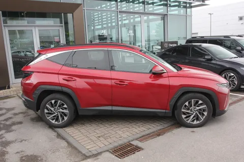 DE23VRK Hyundai Tucson 1.6 TGDi Premium 5dr 2WD Thumbnail #5