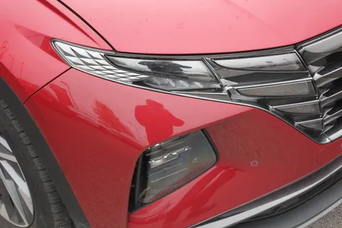 DE23VRK Hyundai Tucson 1.6 TGDi Premium 5dr 2WD Thumbnail #10