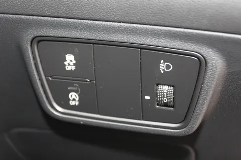 DE23VRK Hyundai Tucson 1.6 TGDi Premium 5dr 2WD Thumbnail #18