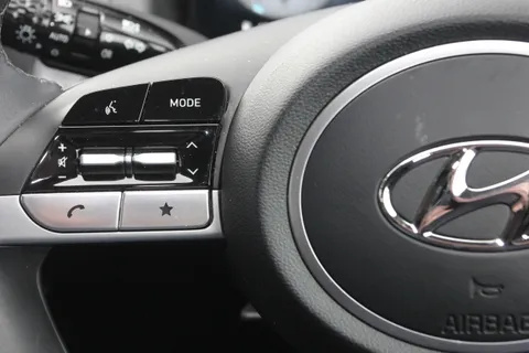 DE23VRK Hyundai Tucson 1.6 TGDi Premium 5dr 2WD Thumbnail #22