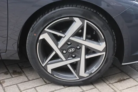 DE73YKH Hyundai i20 1.0T GDi Premium 5dr DCT Thumbnail #9