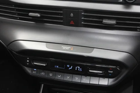 DE73YKH Hyundai i20 1.0T GDi Premium 5dr DCT Thumbnail #28