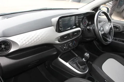 DG20KYE Hyundai i10 1.2 MPi Premium 5dr Thumbnail #7