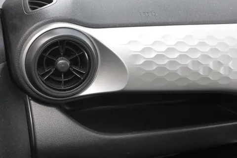 DG20KYE Hyundai i10 1.2 MPi Premium 5dr Thumbnail #8
