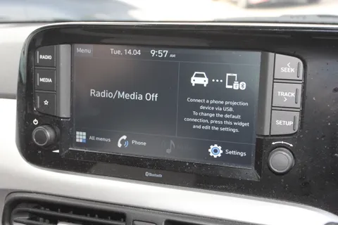 DG20KYE Hyundai i10 1.2 MPi Premium 5dr Thumbnail #25