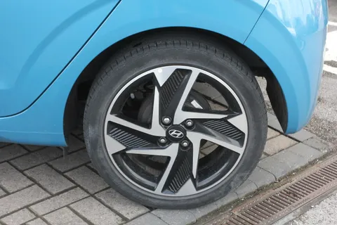 DG20KYE Hyundai i10 1.2 MPi Premium 5dr Thumbnail #28