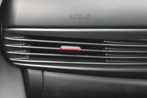 DG23NBJ Hyundai i20 1.0T GDi 48V MHD 120 N Line 5dr Thumbnail #14