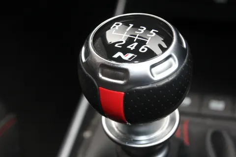 DG23NBJ Hyundai i20 1.0T GDi 48V MHD 120 N Line 5dr Thumbnail #31