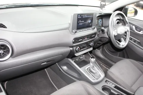DU73CTK Hyundai Kona 1.6 GDi Hybrid SE Connect 5dr DCT Thumbnail #12