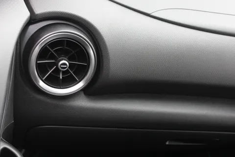 DU73CTK Hyundai Kona 1.6 GDi Hybrid SE Connect 5dr DCT Thumbnail #13