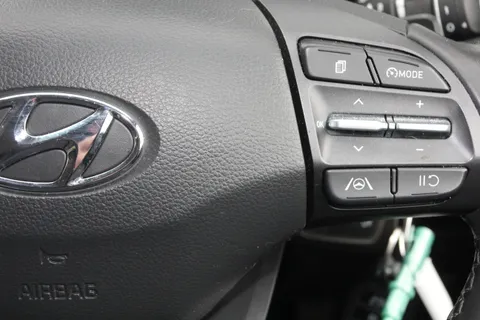 DU73CTK Hyundai Kona 1.6 GDi Hybrid SE Connect 5dr DCT Thumbnail #21