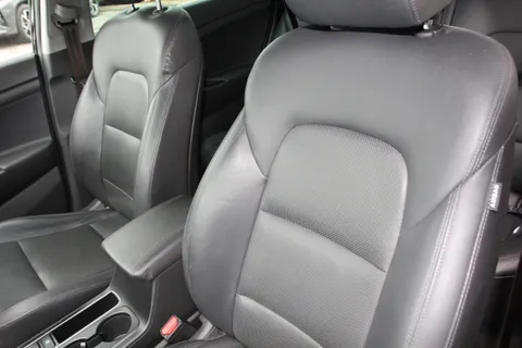 RF19HTK Hyundai Tucson 1.6 GDi Premium 5dr 2WD Thumbnail #11