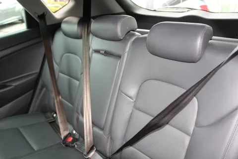 RF19HTK Hyundai Tucson 1.6 GDi Premium 5dr 2WD Thumbnail #14