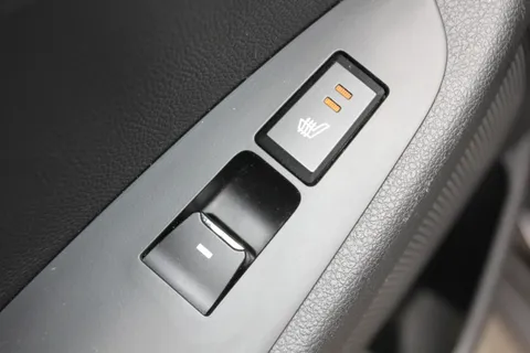 RF19HTK Hyundai Tucson 1.6 GDi Premium 5dr 2WD Thumbnail #15