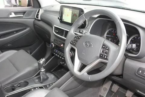 RF19HTK Hyundai Tucson 1.6 GDi Premium 5dr 2WD Thumbnail #19