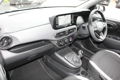 ML26HDZ Hyundai i10 1.0 [63] Advance 5dr Auto [Nav] Thumbnail #9