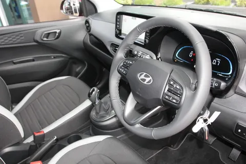 MJ75ENN Hyundai i10 1.0 [63] Advance 5dr Auto [Nav] Thumbnail #16