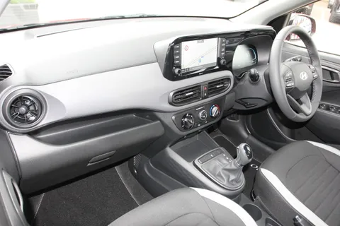 MW75EHF Hyundai i10 1.0 [63] Advance 5dr Auto [Nav] Thumbnail #9