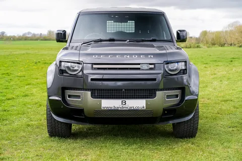 HN25ABK Land Rover Defender 3.0 D250 Hard Top X-Dynamic SE Auto Thumbnail #3