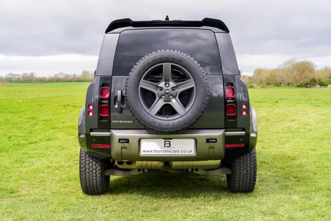 HN25ABK Land Rover Defender 3.0 D250 Hard Top X-Dynamic SE Auto Thumbnail #10