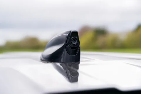 HN25ABK Land Rover Defender 3.0 D250 Hard Top X-Dynamic SE Auto Thumbnail #36