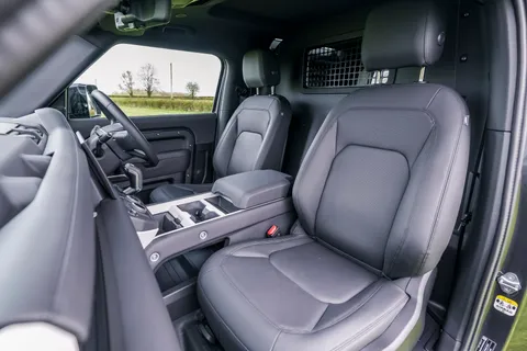 HN25ABK Land Rover Defender 3.0 D250 Hard Top X-Dynamic SE Auto Thumbnail #45