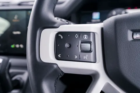 HN25ABK Land Rover Defender 3.0 D250 Hard Top X-Dynamic SE Auto Thumbnail #56