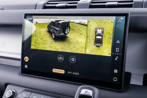 HN25ABK Land Rover Defender 3.0 D250 Hard Top X-Dynamic SE Auto Thumbnail #54