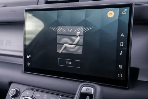 HN25ABK Land Rover Defender 3.0 D250 Hard Top X-Dynamic SE Auto Thumbnail #66