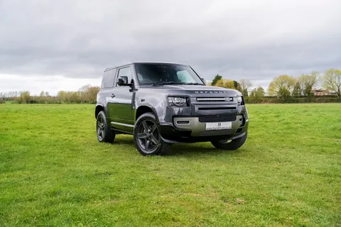 HN25ABK Land Rover Defender 3.0 D250 Hard Top X-Dynamic SE Auto Thumbnail #9