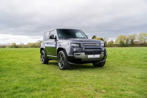 HN25ABK Land Rover Defender 3.0 D250 Hard Top X-Dynamic SE Auto Thumbnail #26