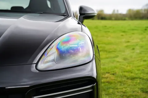 YT68VKH Porsche Cayenne Turbo 5dr Tiptronic S Thumbnail #6