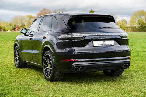 YT68VKH Porsche Cayenne Turbo 5dr Tiptronic S Thumbnail #24