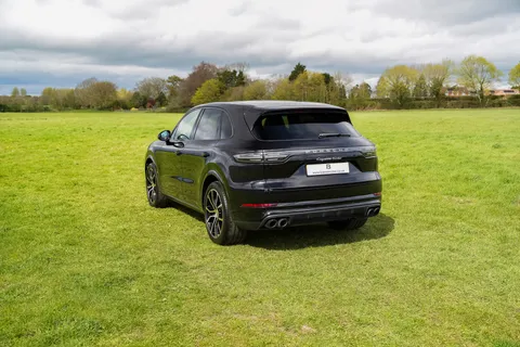 YT68VKH Porsche Cayenne Turbo 5dr Tiptronic S Thumbnail #28