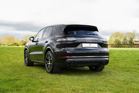 YT68VKH Porsche Cayenne Turbo 5dr Tiptronic S Thumbnail #32