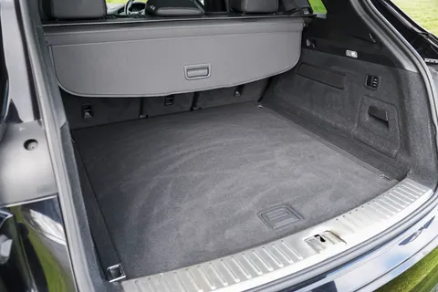 YT68VKH Porsche Cayenne Turbo 5dr Tiptronic S Thumbnail #34