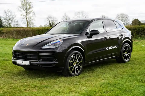 YT68VKH Porsche Cayenne Turbo 5dr Tiptronic S Thumbnail #26