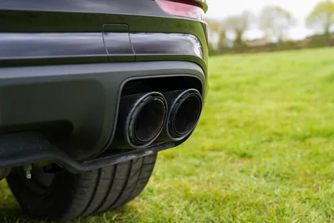 YT68VKH Porsche Cayenne Turbo 5dr Tiptronic S Thumbnail #40