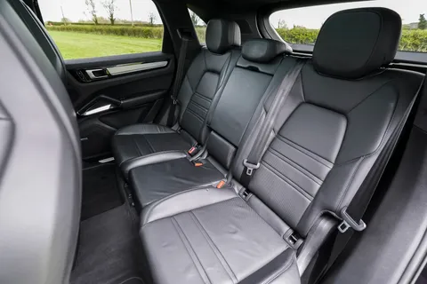 YT68VKH Porsche Cayenne Turbo 5dr Tiptronic S Thumbnail #46