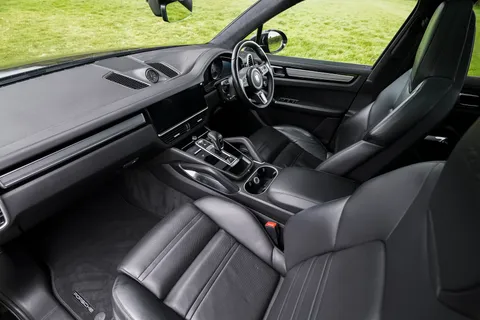 YT68VKH Porsche Cayenne Turbo 5dr Tiptronic S Thumbnail #58