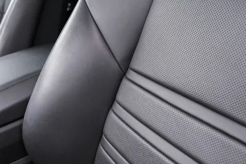 YT68VKH Porsche Cayenne Turbo 5dr Tiptronic S Thumbnail #61