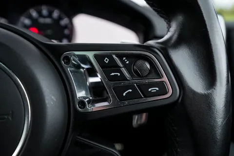 YT68VKH Porsche Cayenne Turbo 5dr Tiptronic S Thumbnail #68