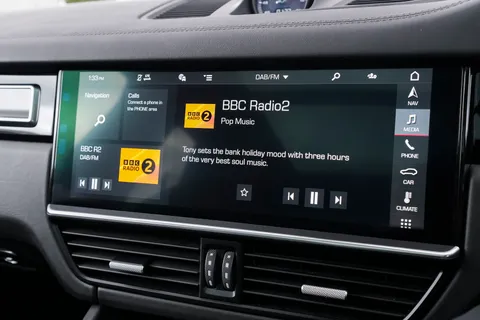 YT68VKH Porsche Cayenne Turbo 5dr Tiptronic S Thumbnail #70