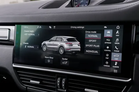 YT68VKH Porsche Cayenne Turbo 5dr Tiptronic S Thumbnail #72