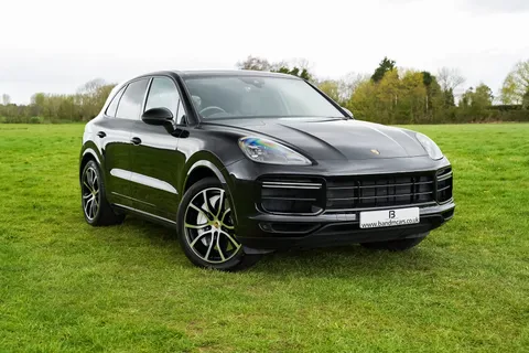 YT68VKH Porsche Cayenne Turbo 5dr Tiptronic S Thumbnail #3