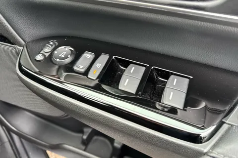 DK70VST Honda CR-V 2.0 i-MMD Hybrid SR  2WD 5dr eCVT Thumbnail #25