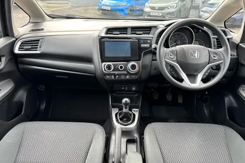 4 of 36 for Honda Jazz 1.3 i-VTEC SE Navi 5dr
